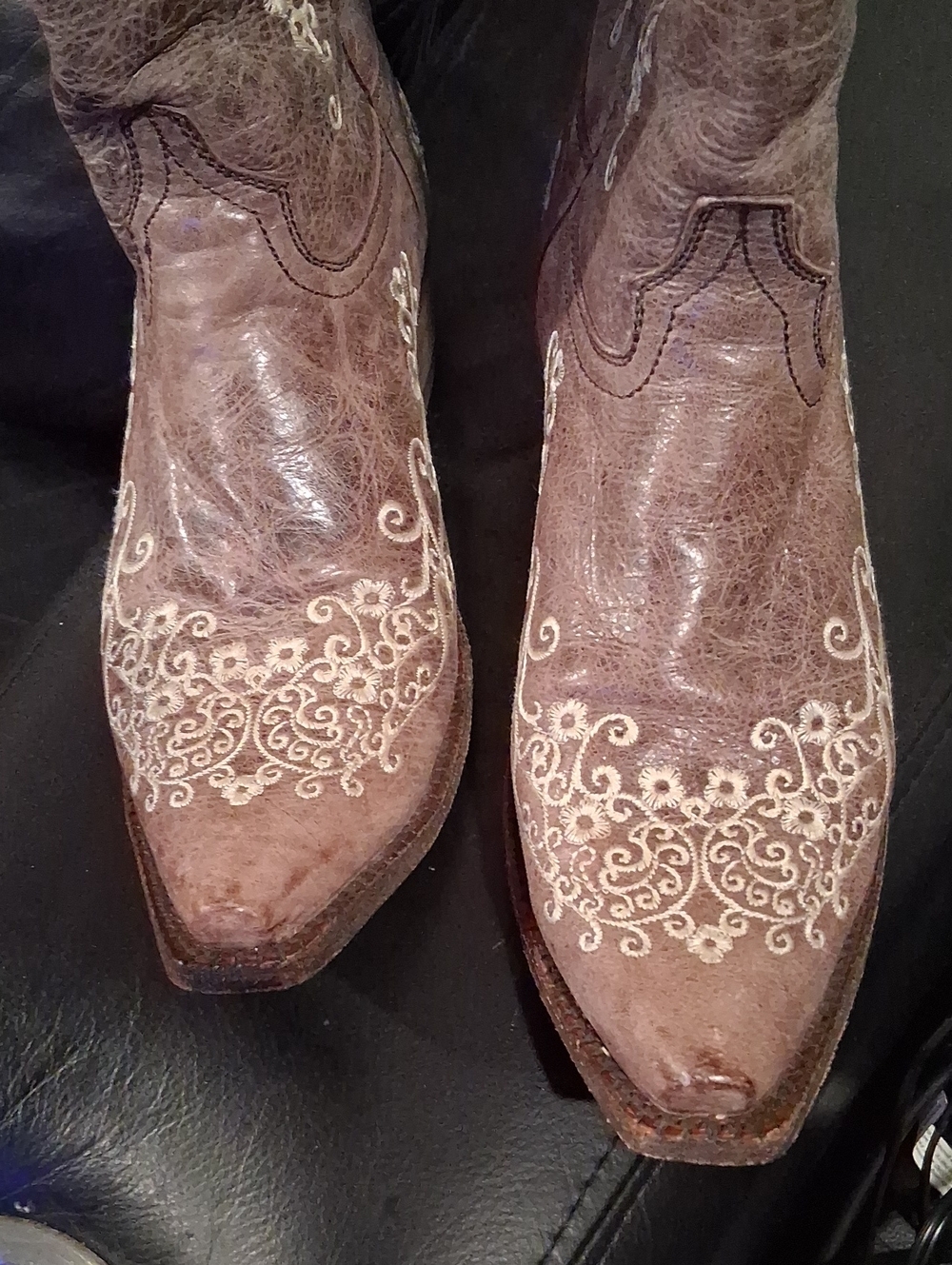 Corral Boots - Picture 2 of 5